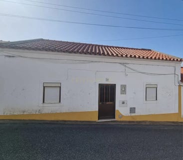 /international/pt/rua-da-serrinha-21-viana-do-alentejo-portugal-viana-do-alentejo-evora-310107269714/