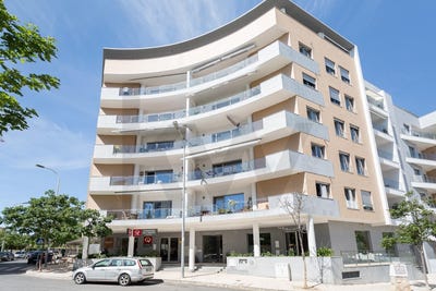 /international/pt/parede-lisbon-310099707886/