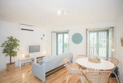 /international/pt/rua-do-conde-de-castelo-melhor-porto-braga-310093860816/