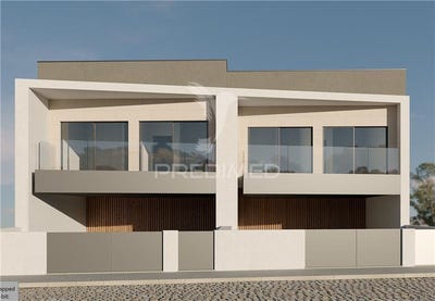 /international/pt/coronado-sao-romao-e-sao-mamede-trofa-porto-310108371526/