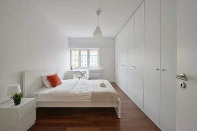 /international/pt/avenida-da-republica-lisbon-lisbon-310093821266/