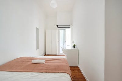 /international/pt/rua-chaby-pinheiro-lisbon-lisbon-310093862457/