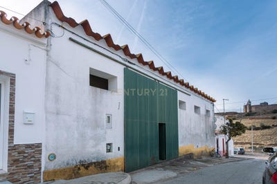 /international/pt/rua-do-poco-no7-mourao-portugal-mourao-lisbon-310103807168/