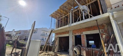 /international/pt/rio-maior-santarem-310107709269/