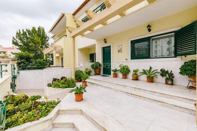 /international/pt/povoa-de-santa-iria-e-forte-da-casa-lisbon-310098103399/