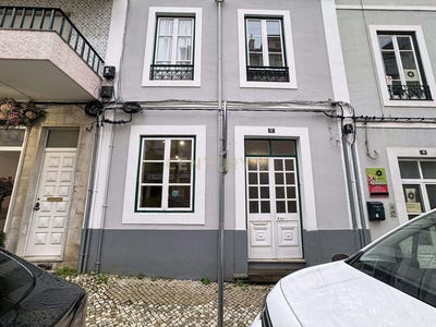 /international/pt/rua-dom-afonso-de-albuquerque-12-alcobaca-portugal-alcobaca-e-vestiaria-leiria-district-310106047724/