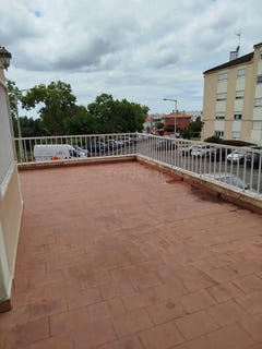 /international/pt/carcavelos-e-parede-lisbon-310100664366/
