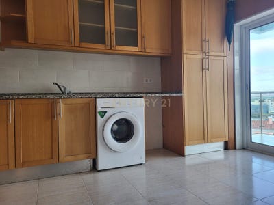 /international/pt/avenida-dos-condes-de-azambuja-azambuja-portugal-azambuja-lisbon-310105811130/