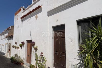 /international/pt/moura-lisbon-310098870301/