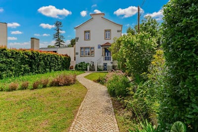 /international/pt/avenida-gomes-freire-caxias-portugal-oeiras-e-sao-juliao-da-barra-lisbon-310108402748/