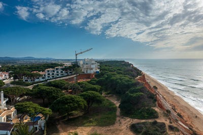 /international/pt/80-r-infante-dom-henrique-olhos-de-agua-setubal-municipality-310099807307/?lang=zh-cn