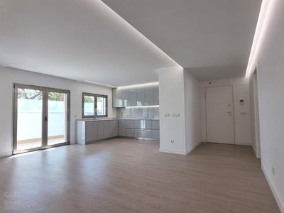 /international/pt/costa-da-caparica-setubal-municipality-310108429825/