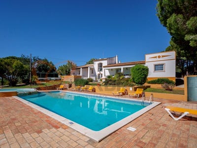 /international/pt/ferreiras-faro-310108808659/