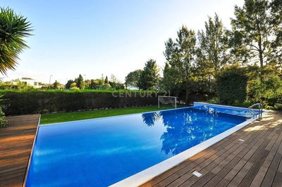 /international/pt/queluz-e-belas-lisbon-310099843482/