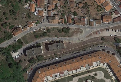/international/pt/rua-principal-alenquer-santo-estevao-e-triana-lisbon-310099592395/