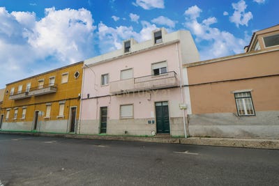 /international/pt/rua-latino-coelho-17-sesimbra-setubal-portugal-sesimbra-santiago-setubal-municipality-310108049789/
