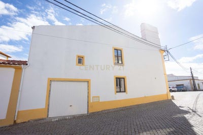/international/pt/largo-espirito-santo-cabeco-de-vide-portugal-cabeco-de-vide-portalegre-310108367313/
