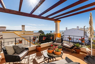 /international/pt/budens-faro-310107565992/