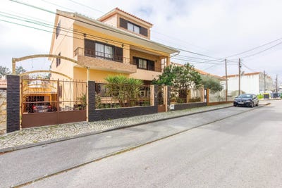 /international/pt/rua-bernardino-machado-438-quinta-do-conde-portugal-quinta-do-conde-setubal-municipality-310108670140/?lang=id
