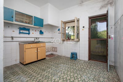 /international/pt/coimbra-lisbon-310099561776/
