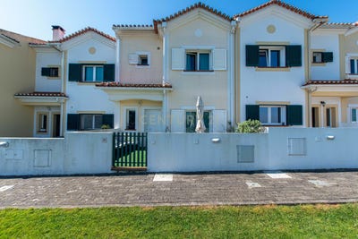 /international/pt/rua-dos-quatro-caminhos-2-venda-do-pinheiro-portugal-venda-do-pinheiro-e-santo-estevao-das-gales-lisbon-310106688018/