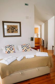 /international/pt/rua-da-madalena-lisbon-lisbon-310093857738/