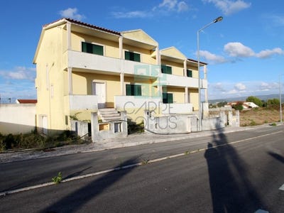 /international/pt/valado-dos-frades-leiria-310100855633/