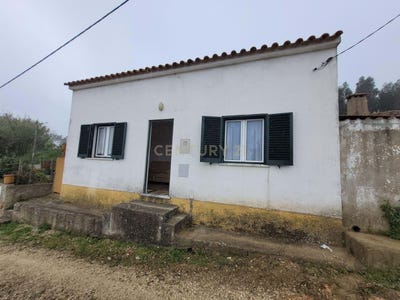 /international/pt/rua-da-fonta-rainha-aldeia-galega-da-merceana-e-aldeia-gavinha-lisbon-310106936409/
