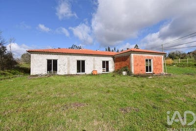 /international/pt/penela-sao-miguel-coimbra-310106068409/