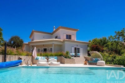 /international/pt/loule-sao-clemente-faro-310108524832/