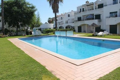 /international/pt/loule-faro-120086455262/
