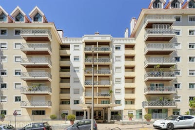 /international/pt/cascais-e-estoril-lisbon-310104491210/