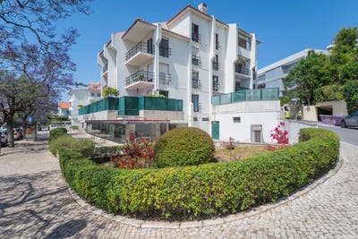 /international/pt/cascais-e-estoril-lisbon-310100288351/