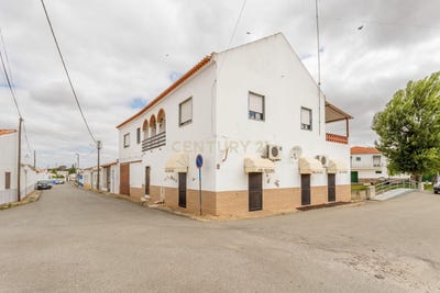 /international/pt/sobral-da-adica-beja-310100989867/