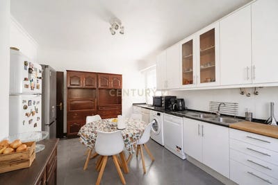 /international/pt/r-jorge-sena-56h-2840-299-arrentela-portugal-seixal-setubal-municipality-310108561420/