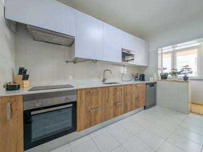 /international/pt/rua-dona-elvina-correia-55-paio-pires-portugal-seixal-setubal-municipality-310108670939/