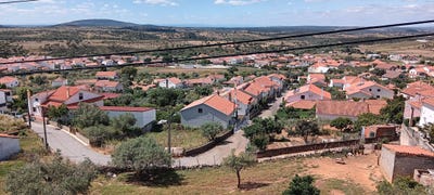 /international/pt/rua-chao-da-igreja-penha-garcia-castelo-branco-120092975940/