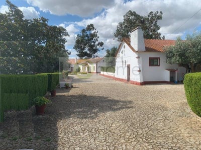 /international/pt/nossa-senhora-da-vila-nossa-senhora-do-bispo-e-si-evora-310107922472/