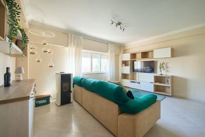 /international/pt/rua-palmira-bastos-odivelas-lisbon-310102548405/