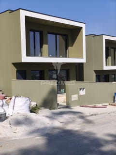 /international/pt/oliveira-santa-maria-vila-nova-de-famalicao-braga-310101845772/