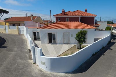 /international/pt/sao-joao-das-lampas-lisbon-310108554632/