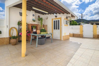 /international/pt/rua-luis-de-camoes-cabanas-quinta-do-anjo-portugal-quinta-do-anjo-setubal-municipality-310108369771/