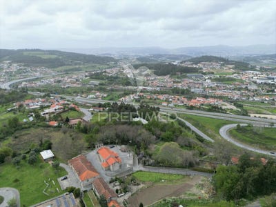 /international/pt/polvoreira-guimaraes-braga-310095140466/