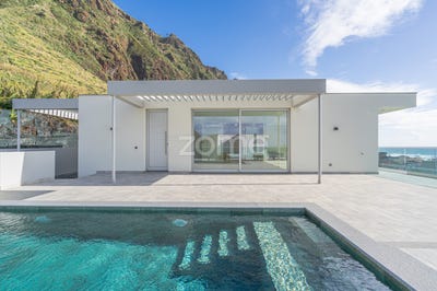 /international/pt/calheta-madeira-madeira-310106408678/?lang=th