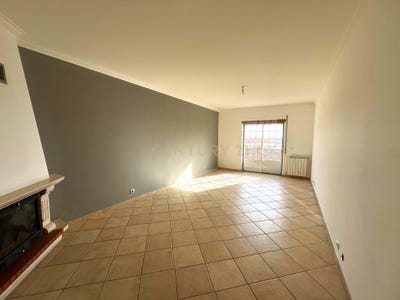/international/pt/rua-casal-do-melao-nossa-senhora-de-fatima-lisbon-310108861547/