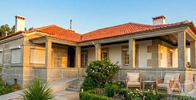 /international/pt/coimbra-lisbon-310106594249/