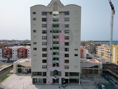 /international/pt/peniche-leiria-310103801693/
