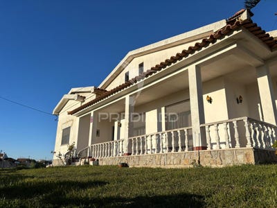 /international/pt/achete-azoia-de-baixo-e-povoa-de-santarem-santarem-santarem-310108037718/