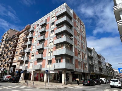 /international/pt/caldas-da-rainha-nossa-senhora-do-populo-leiria-310098444386/
