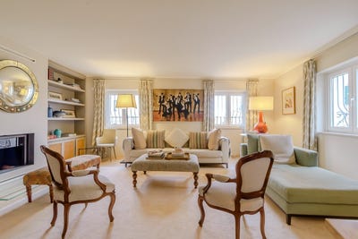 /international/pt/estrela-11-lisboa-lisbon-310106416600/